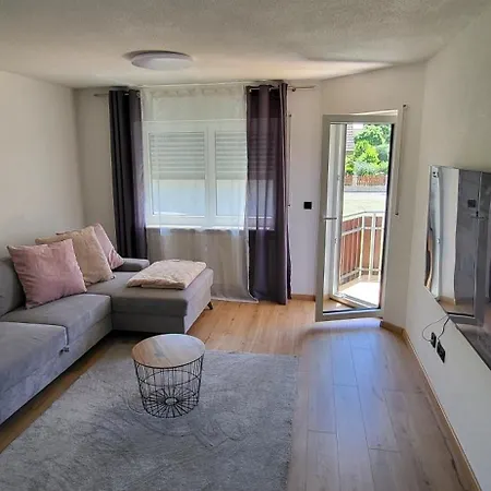 Gemütliche 3 Zimmerwohnung In Apartment